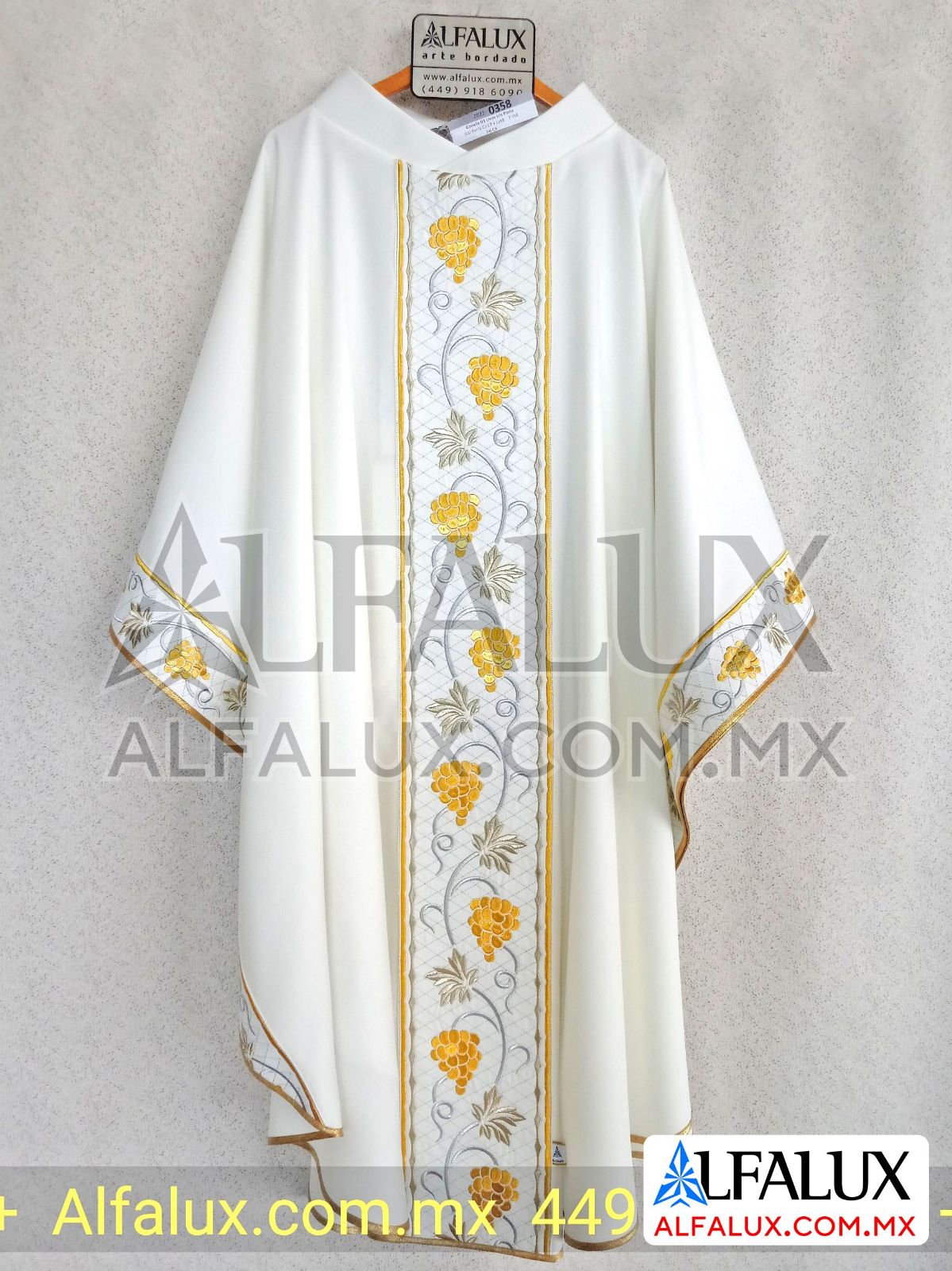 03 UVAS Alfalux Casulla Blanco Laterales 98